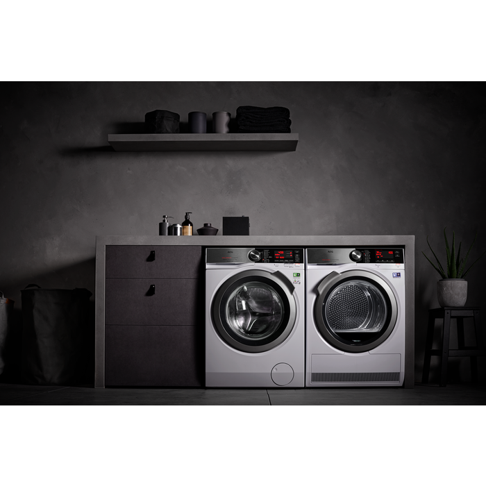 AEG - Пералня с предно зареждане - L8FBC69ASA
