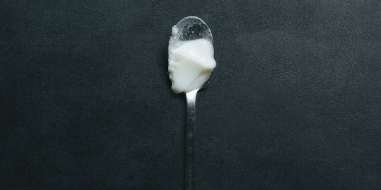 Лъжица с бял желатин